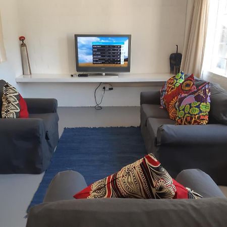 Hornbill House Self Catering Accommodation Hermanus Esterno foto