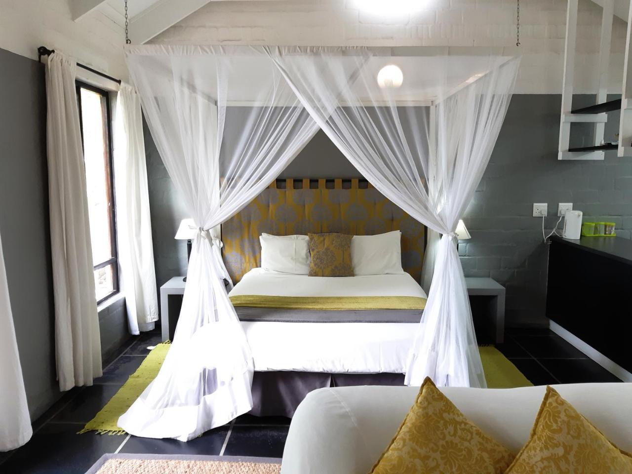 Hornbill House Self Catering Accommodation Hermanus Esterno foto