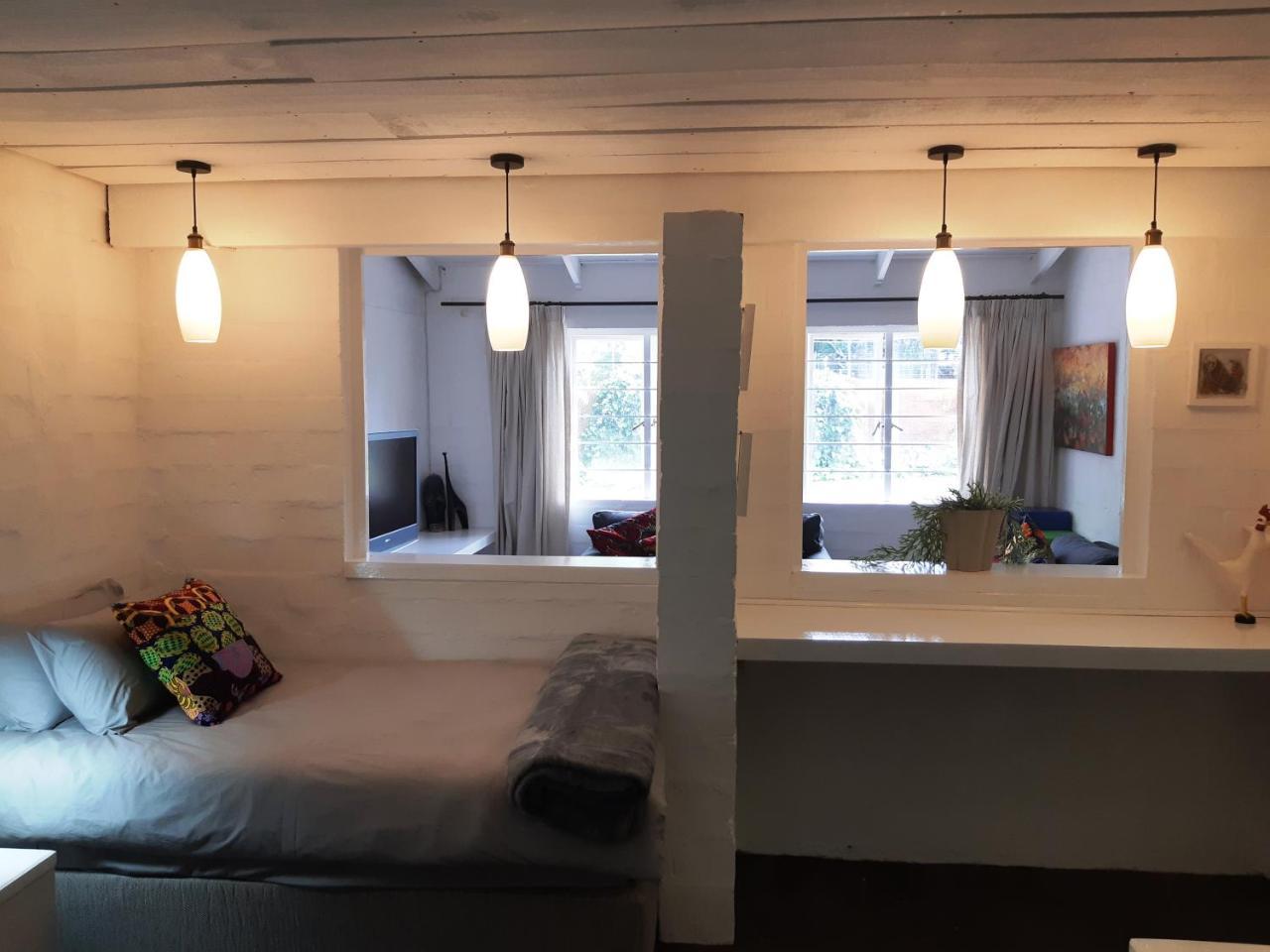 Hornbill House Self Catering Accommodation Hermanus Esterno foto