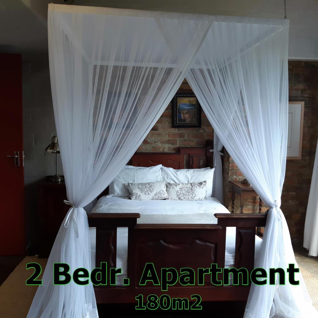 Hornbill House Self Catering Accommodation Hermanus Esterno foto